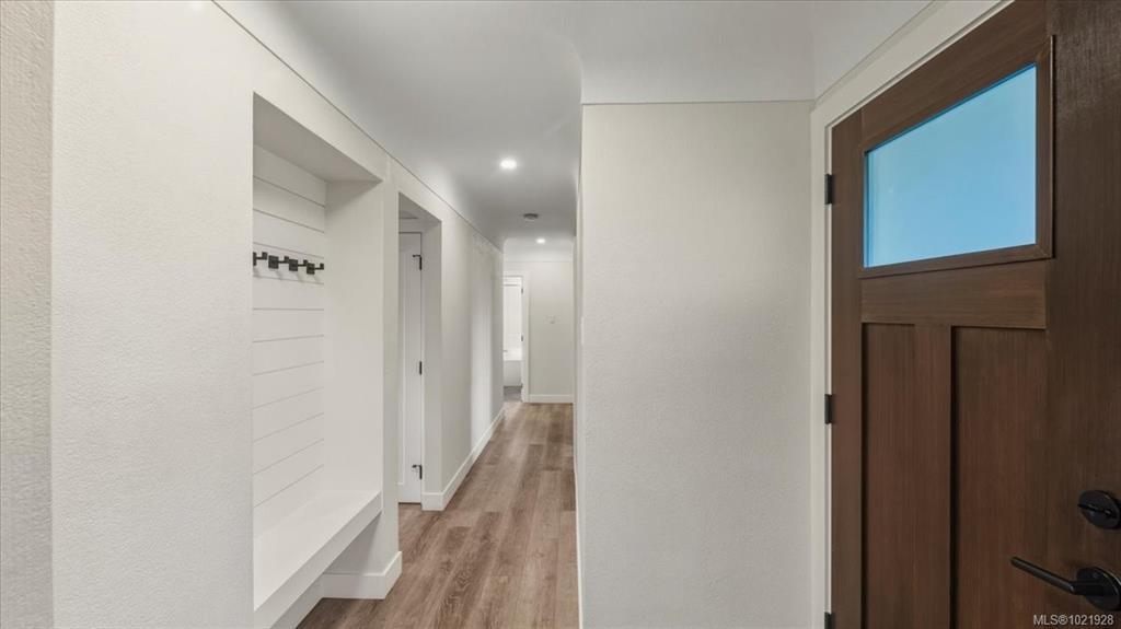 Fourth View of 1021 Tillicum Rd, Esquimalt, BC, V9A 2A2