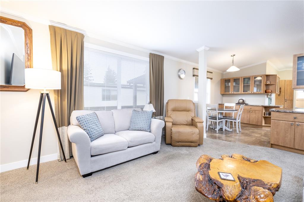 3120 Island Hwy, 1021941, BC,