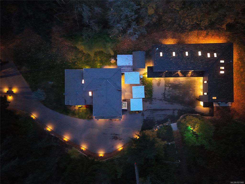 851 Sayward Rd, 1021960, BC,