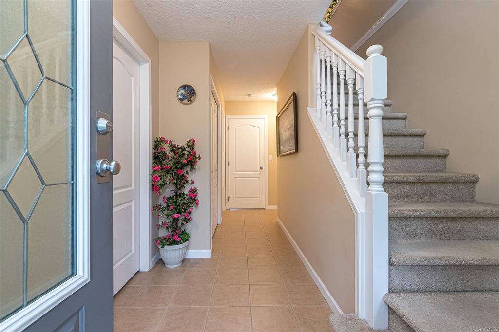 Fourth View of 3546 Sun Estate, Langford, BC, V9C 4J8