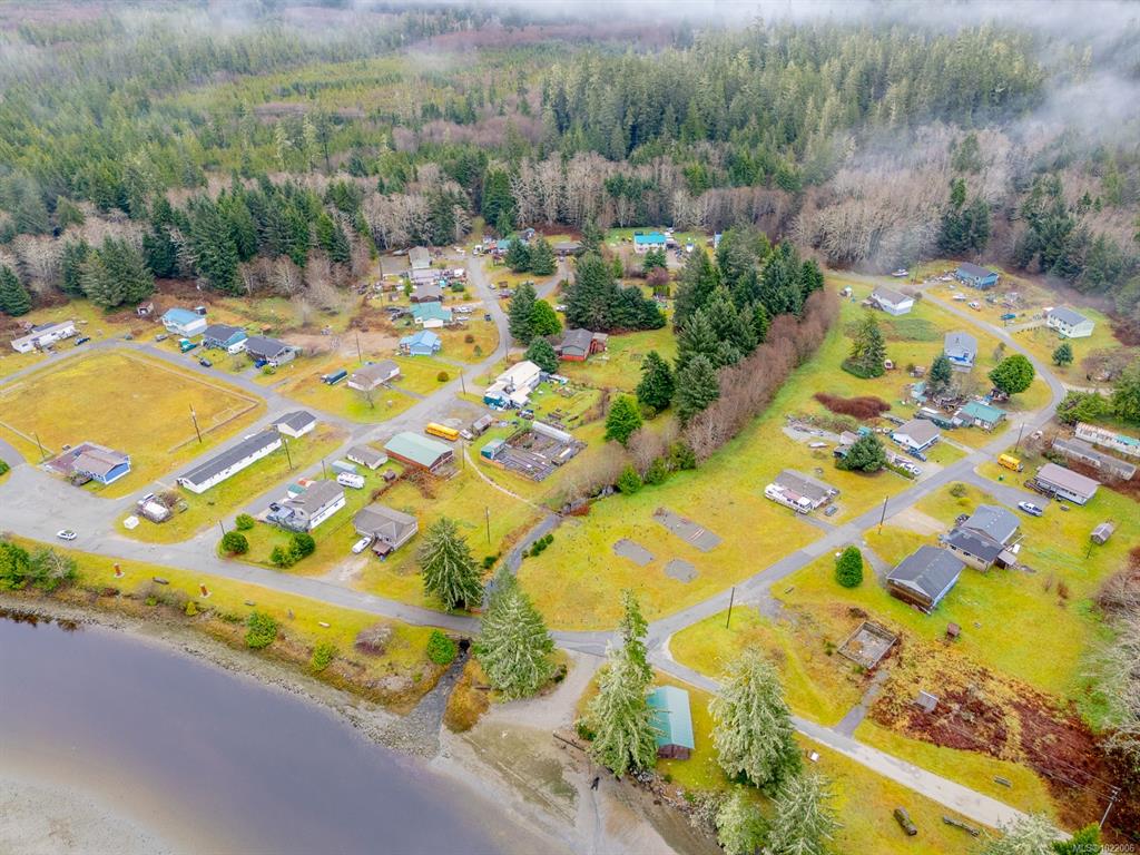 230 Clutus Rd, 1022006, BC,