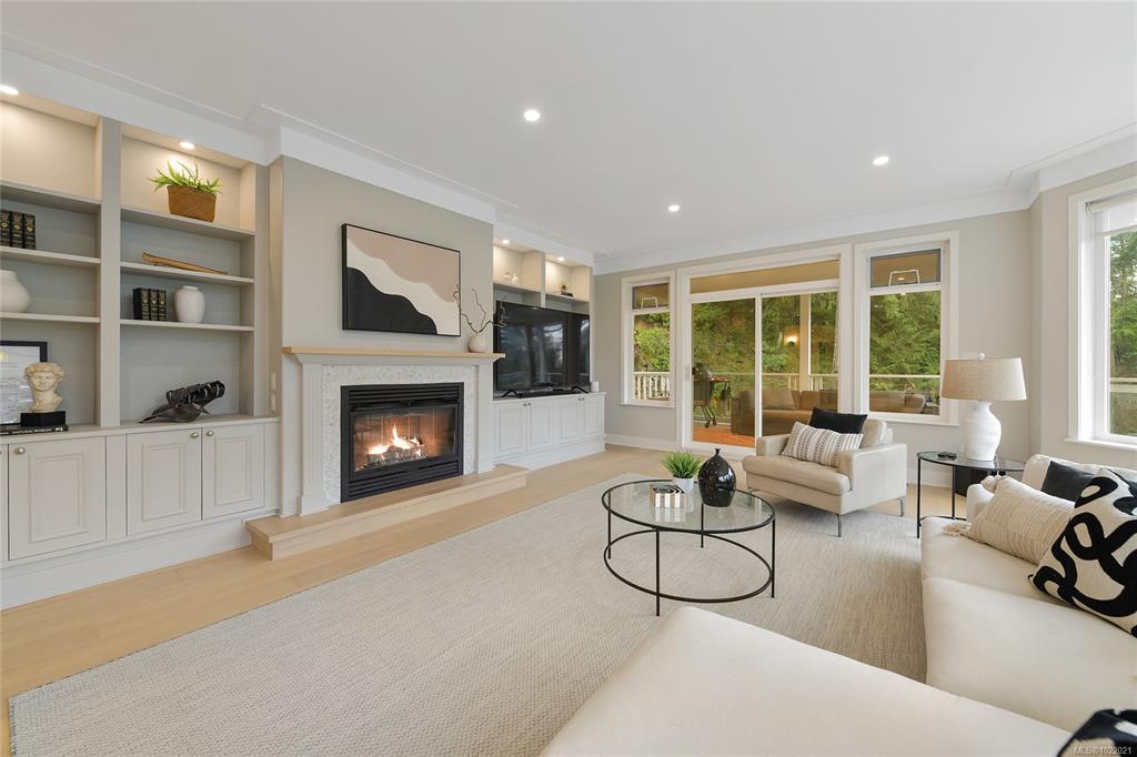 Third View of 1238 Bluebell Pl, North Saanich, BC, V8L 5J8