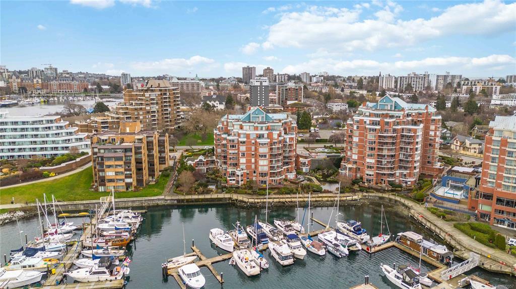 636 Montreal St, 1022057, BC,