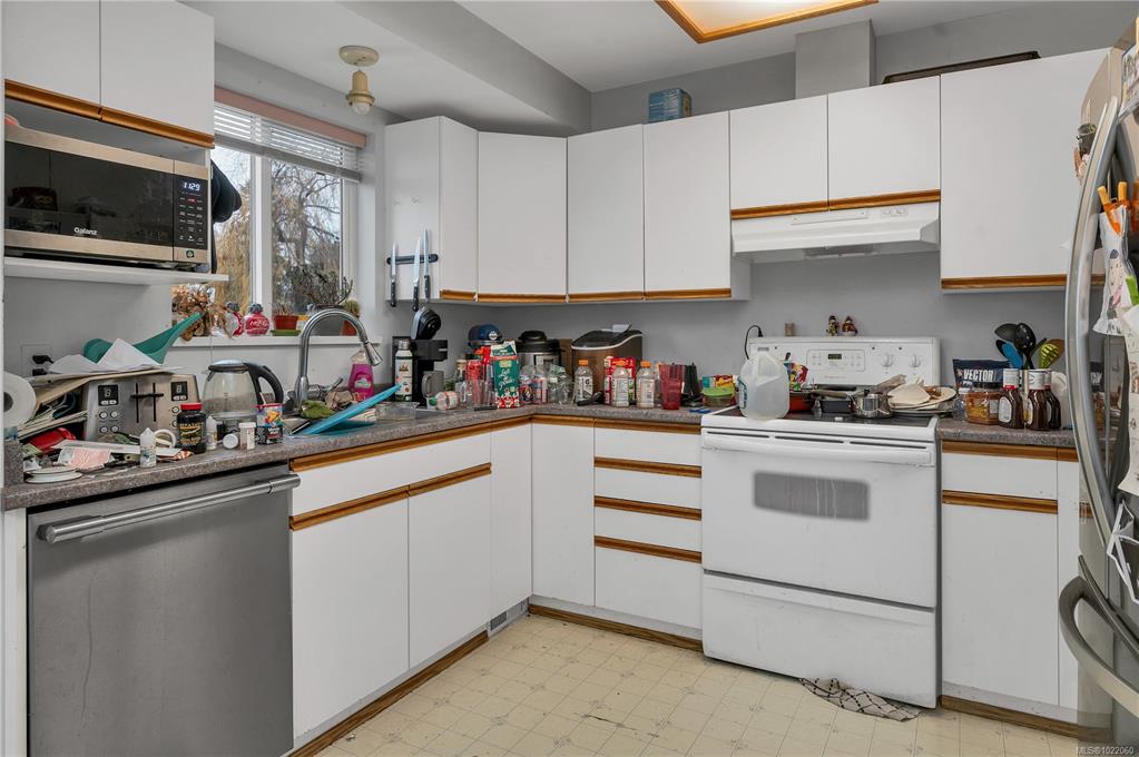 Third View of 678 Nature Park Dr, Campbell River, BC, V9W 7Z9