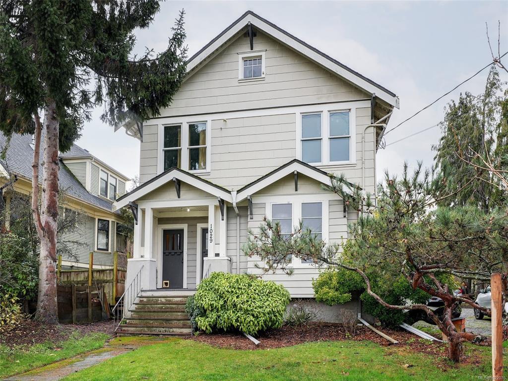 Second View of 1029 Queens Ave, Victoria, BC, V8T 1M7