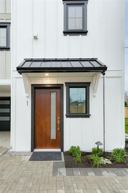 Fourth View of 2268 Bowker Ave, Oak Bay, BC, V8R 2E4