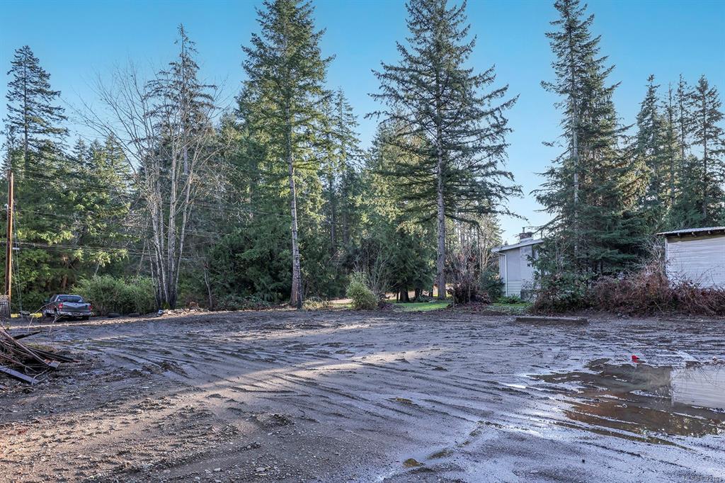 Fourth View of 2645 Cumberland Rd, Courtenay, BC, V9N 9J8