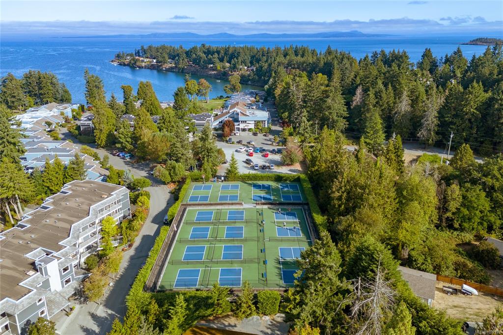 Fifth View of 1600 Stroulger Rd, Pacific Shores Resort, Nanoose Bay, BC, V9P 9B7