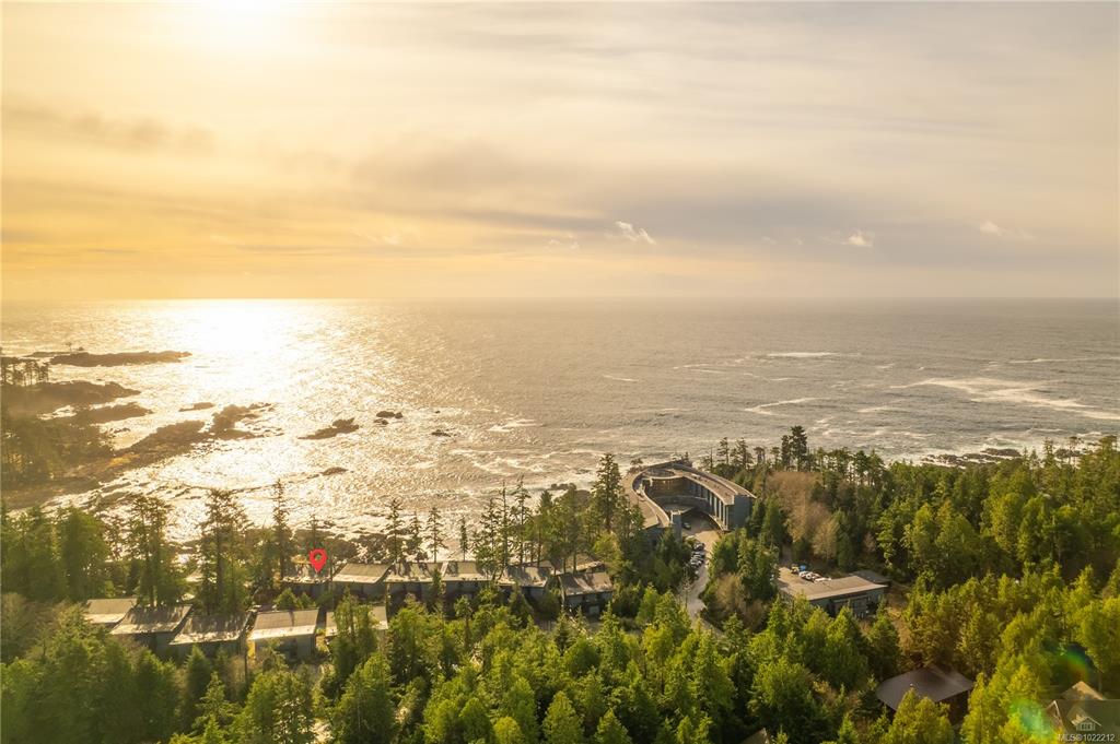 596 Marine Dr, 1022212, BC,