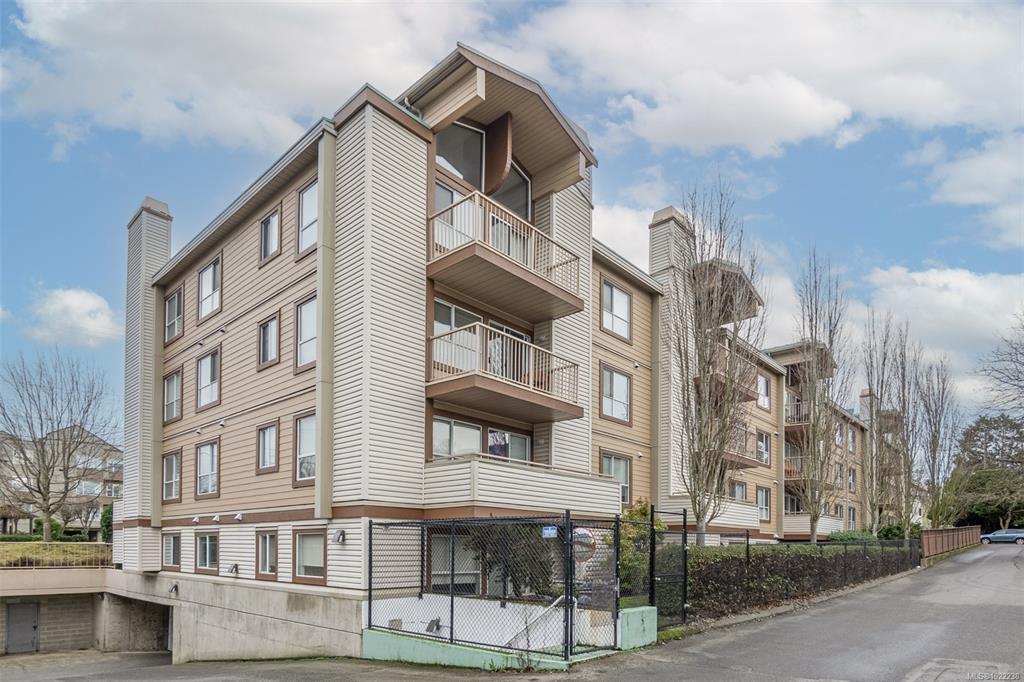 1055 Hillside Ave, 1022238, BC,