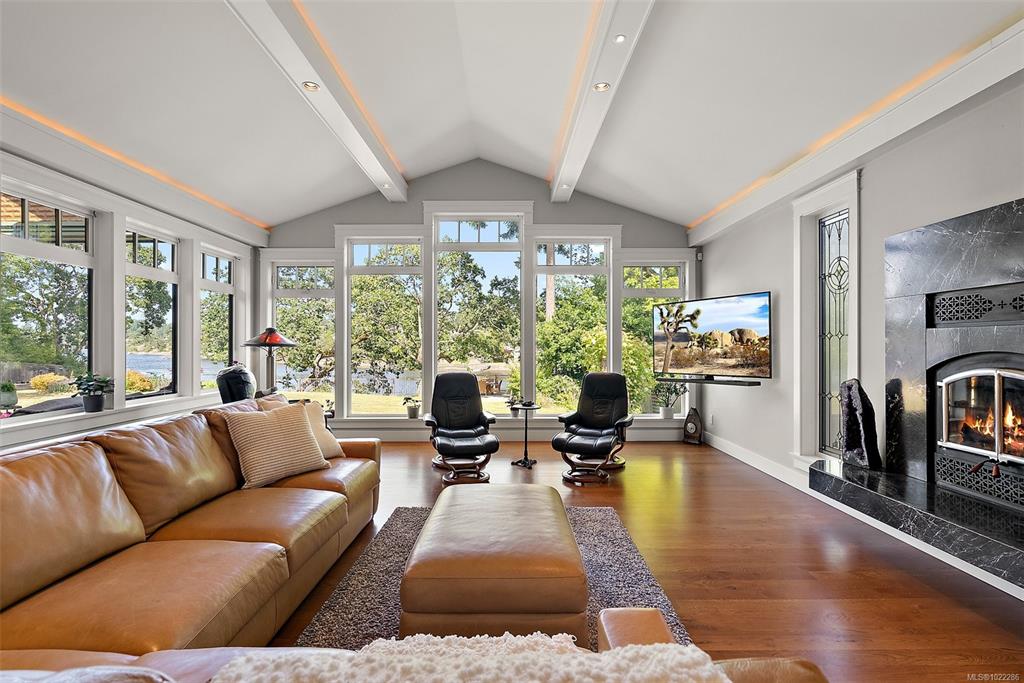 2751 Shoreline Dr, 1022286, BC,