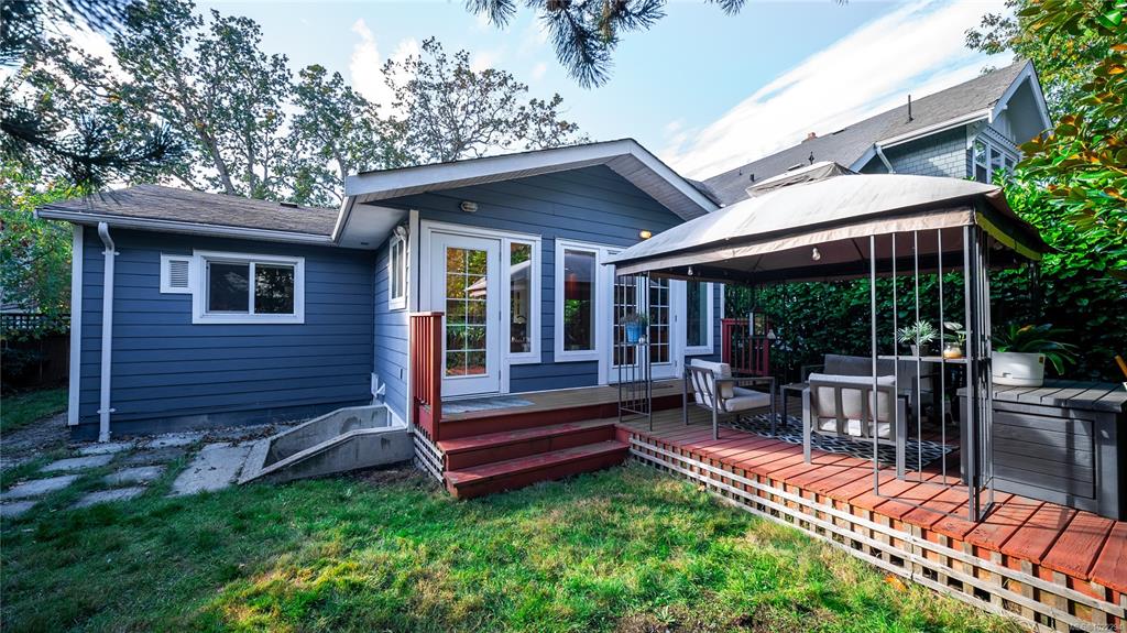 Third View of 1716 Bay St, Victoria, BC, V8R 2C1