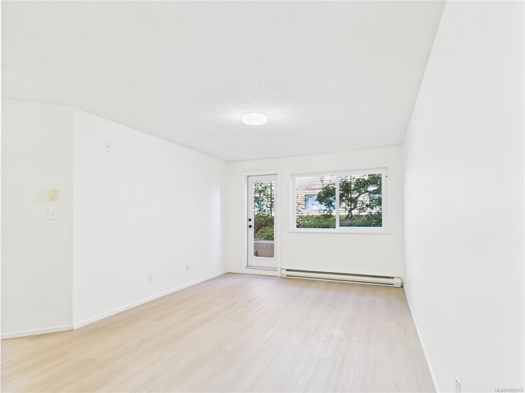 Fifth View of 1028 Balmoral Rd, Victoria, BC, V8T 1A8