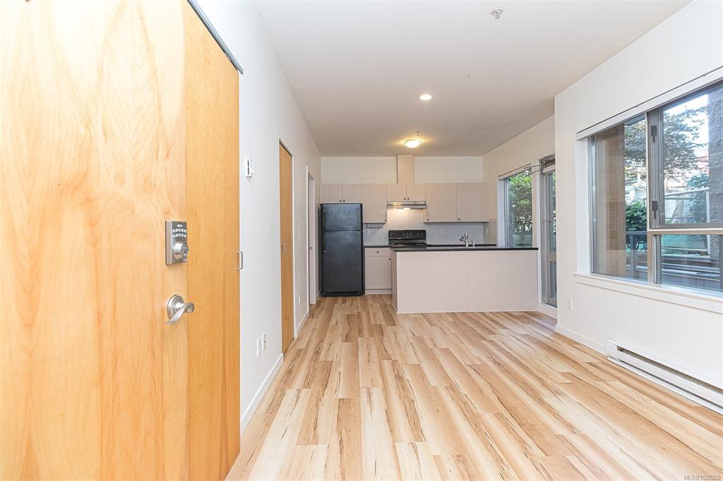 Fourth View of 848 Mason St, Victoria, BC, V8W 0A2