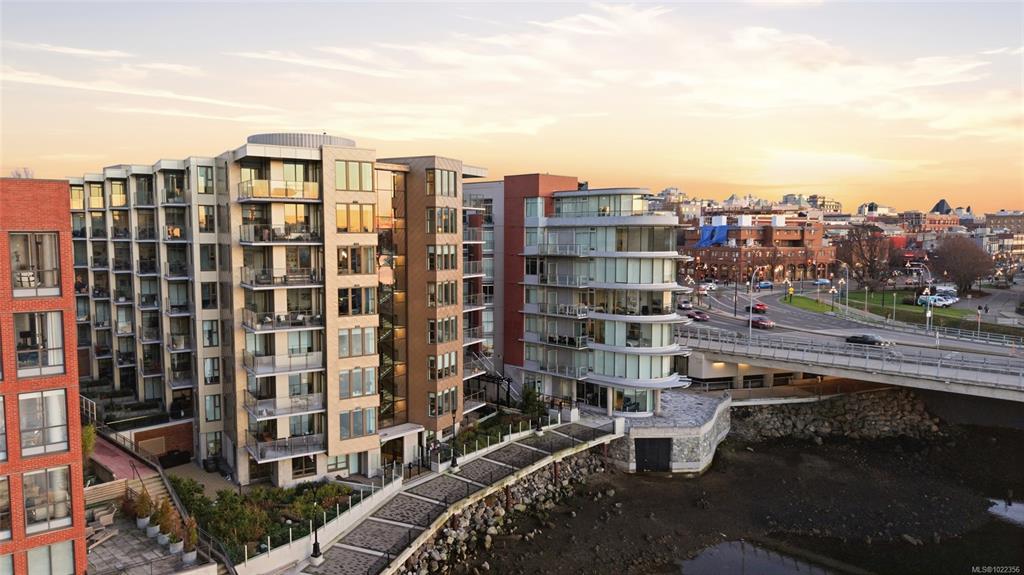 1628 Store St, 1022356, BC,