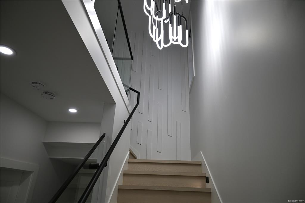 Fourth View of 3927 Jingle Pot Rd, Nanaimo, BC, V9T 5R1