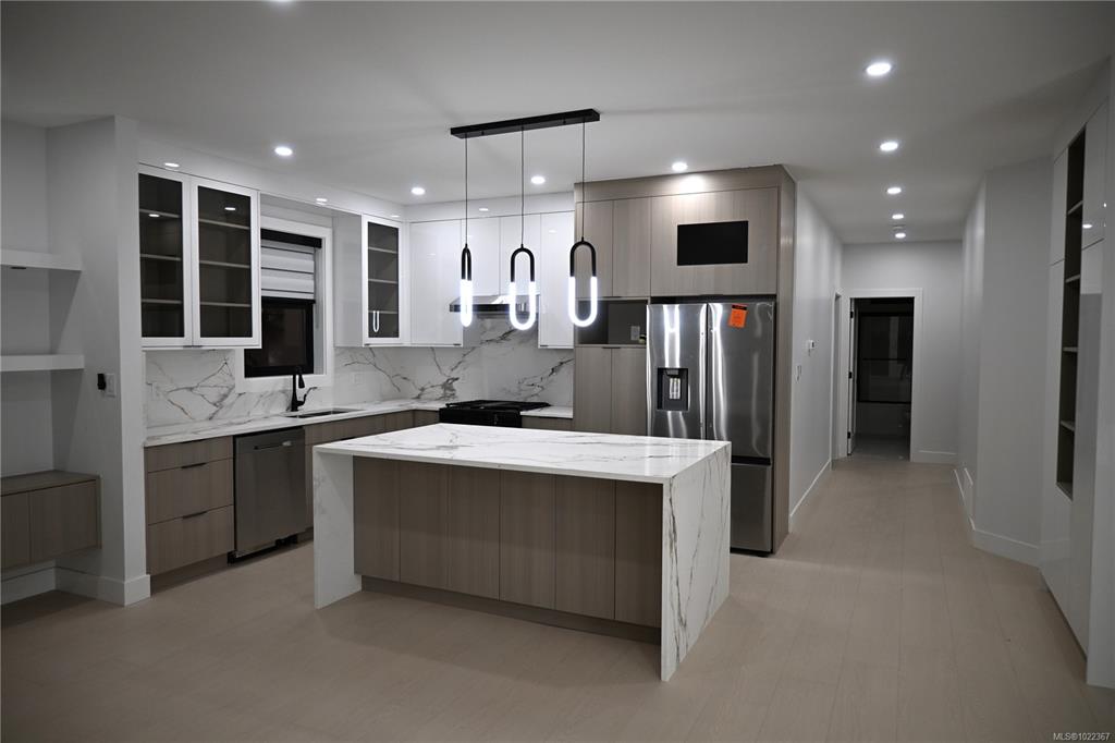 Fifth View of 3927 Jingle Pot Rd, Nanaimo, BC, V9T 5R1