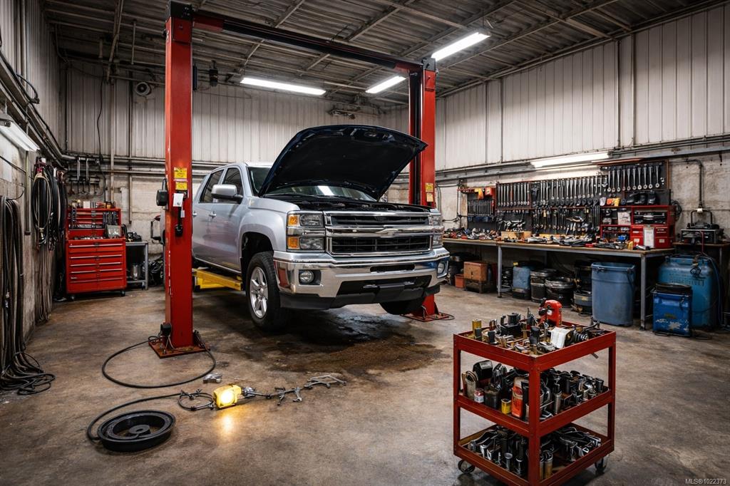 Second View of Cls Cls Ave, Victoria, BC, V1V 1V1