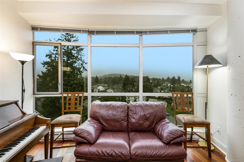 Fifth View of 2745 Veterans Memorial Pkwy, Langford, BC, V9B 0H4