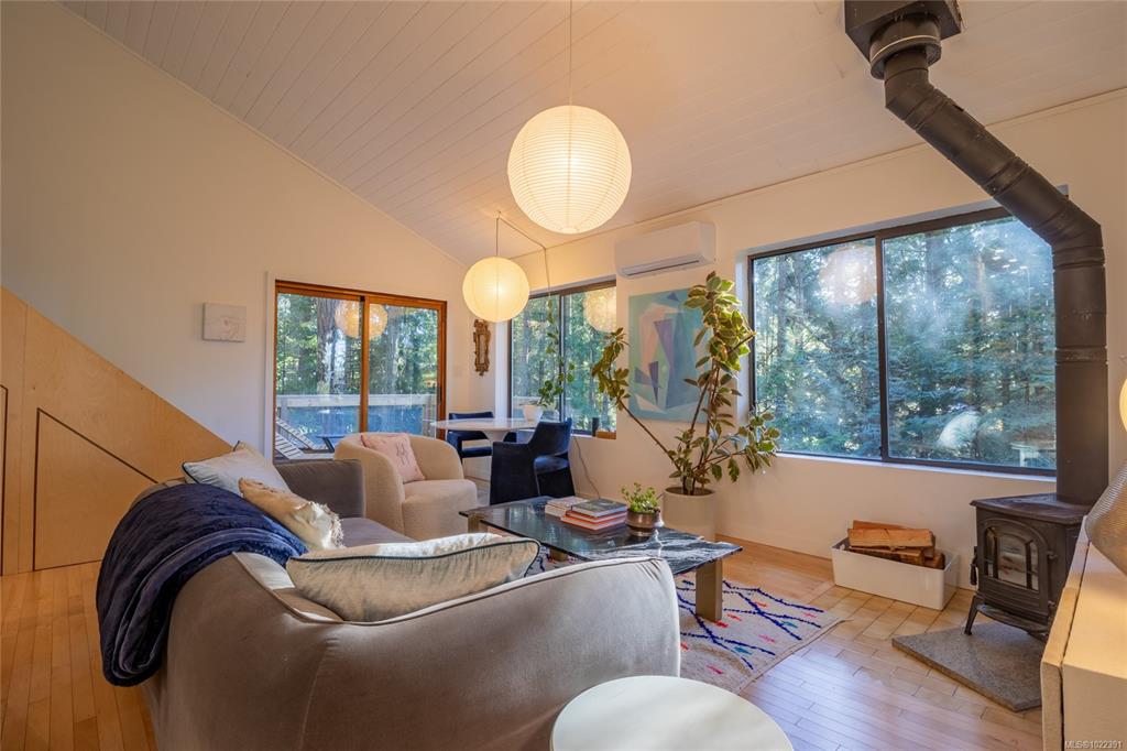 Fourth View of 4708 Captains Cres, Pender Island, BC, V0N 2M0