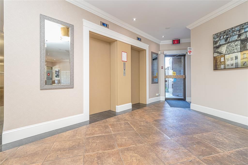 Third View of 225 Belleville St, Victoria, BC, V8V 4T9