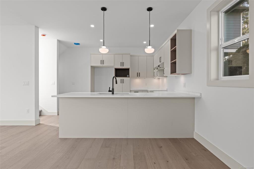 Fifth View of 571 Bezanton Way, Latoria Heights, Colwood, BC, V9C 0H2