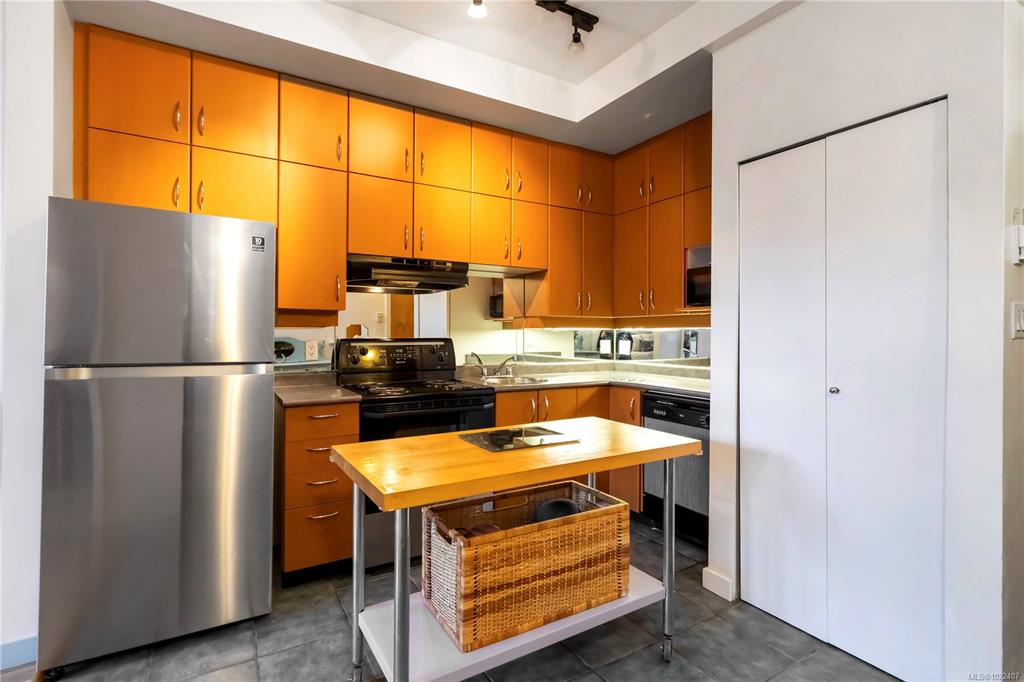 Fifth View of 409 Swift St, Victoria, BC, V8W 1S2