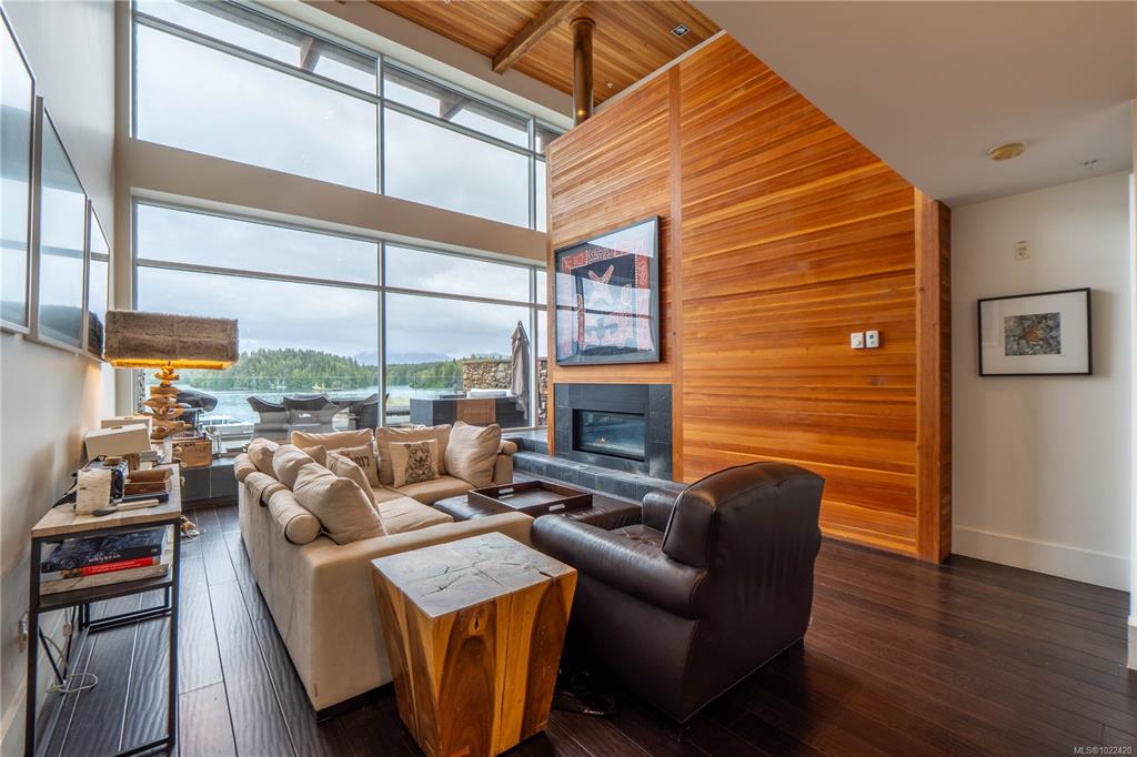 368 Main St, 1022420, BC,