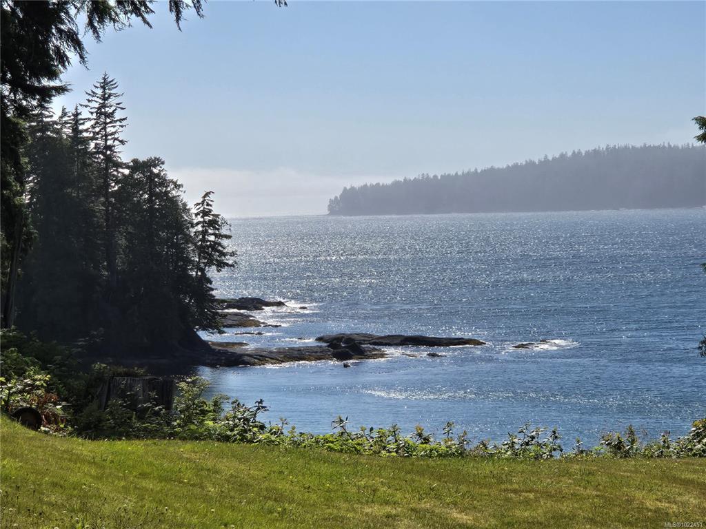 6340 Cerantes Rd, 1022451, BC,