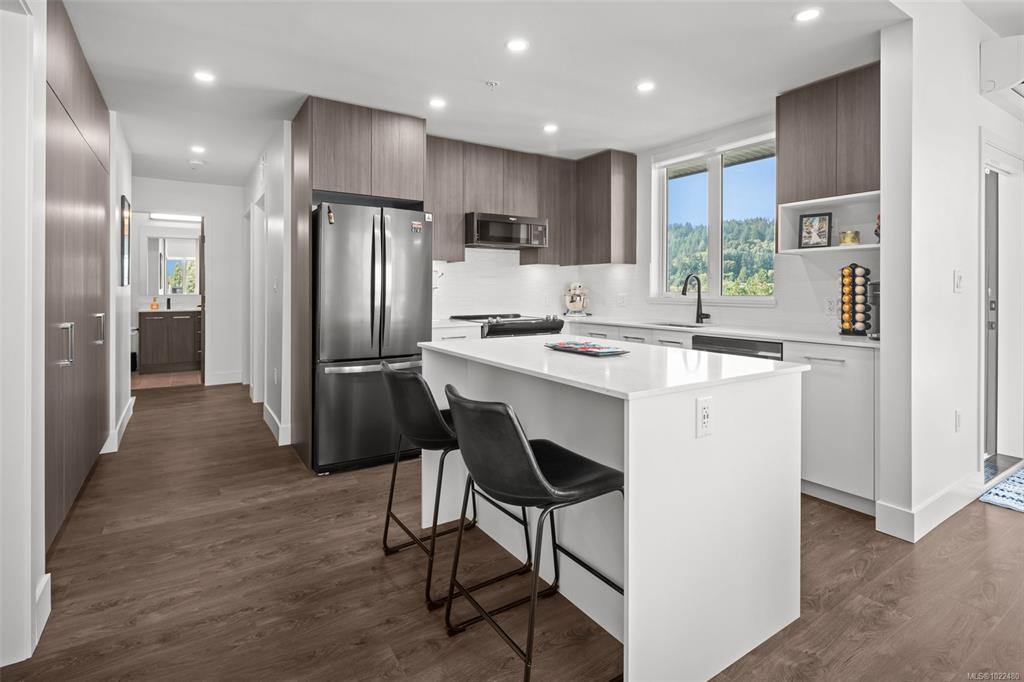 920 Reunion Ave, 1022480, BC,