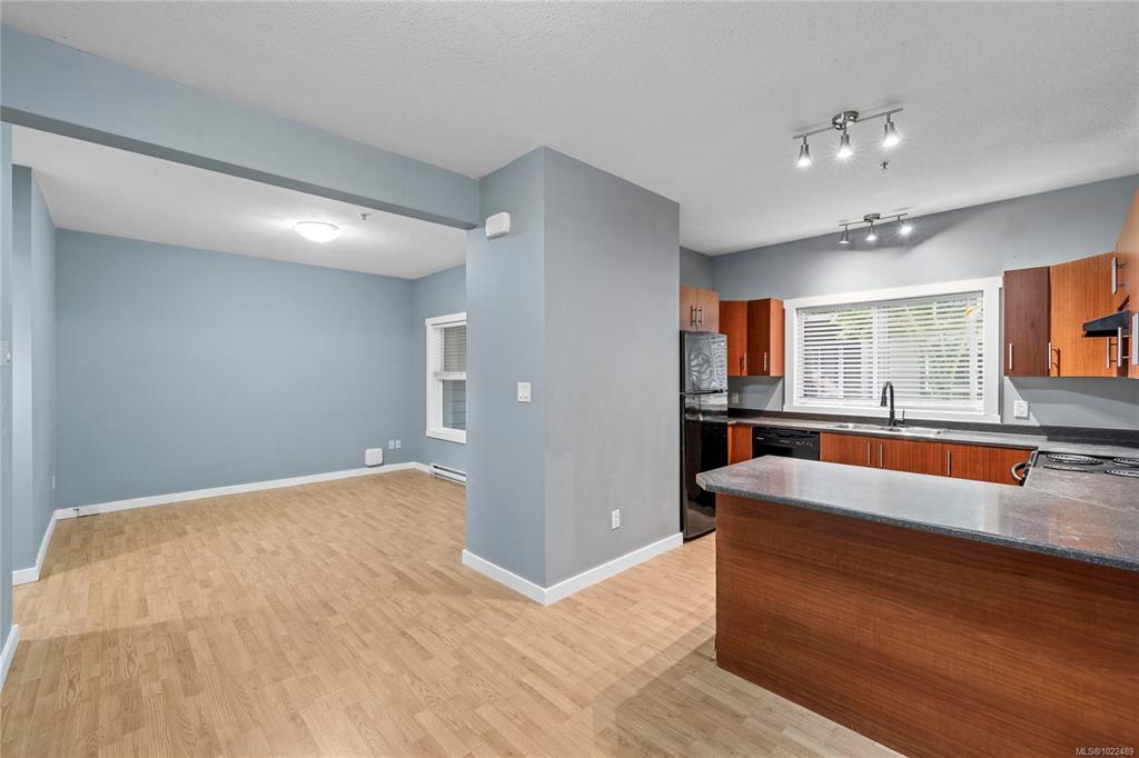 Third View of 582 Rosehill St, Nanaimo, BC, V9S 1H6