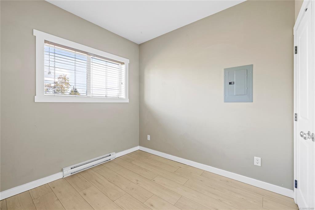 Fifth View of 582 Rosehill St, Nanaimo, BC, V9S 1H6