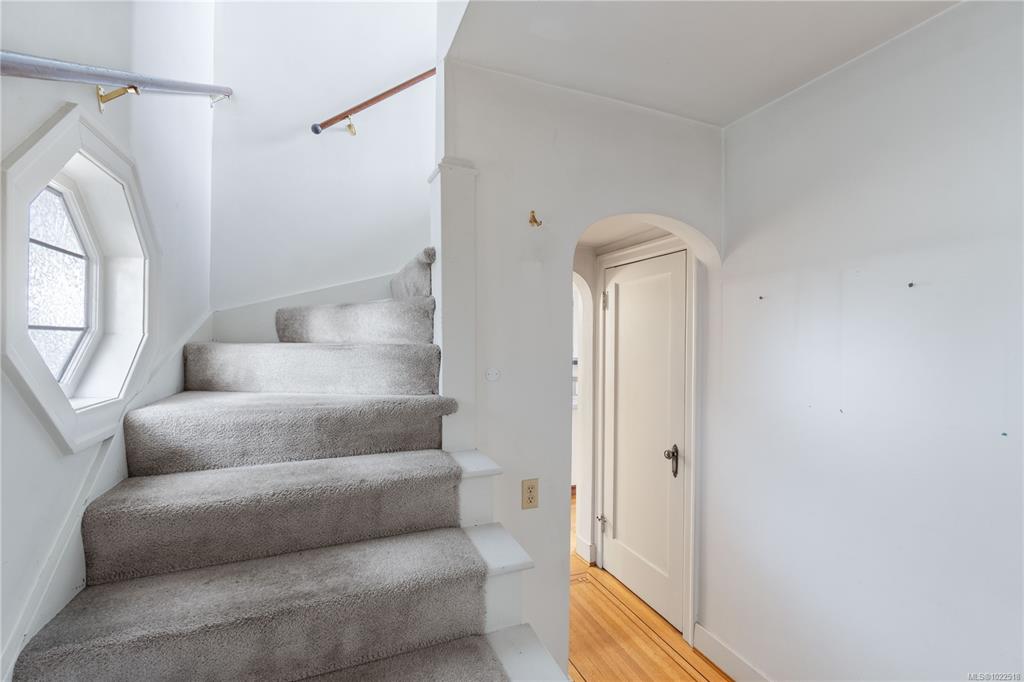 Fourth View of 736 Terminal Ave N, Nanaimo, BC, V9S 4K2