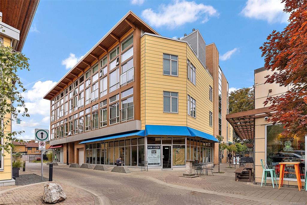 Fourth View of 240 Cook St, Victoria, BC, V8V 3X3