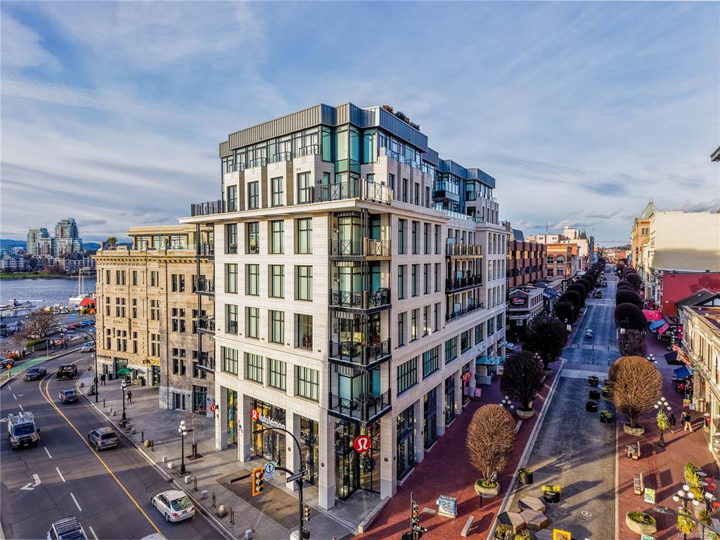 Second View of 888 Government St, Customs House, Victoria, BC, V8W 0G5