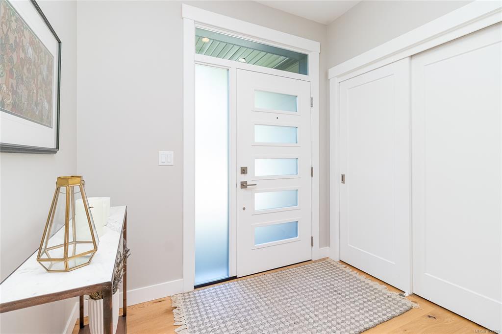 Fifth View of 3845 Glen Oaks Dr, Nanaimo, BC, V9T 0G8