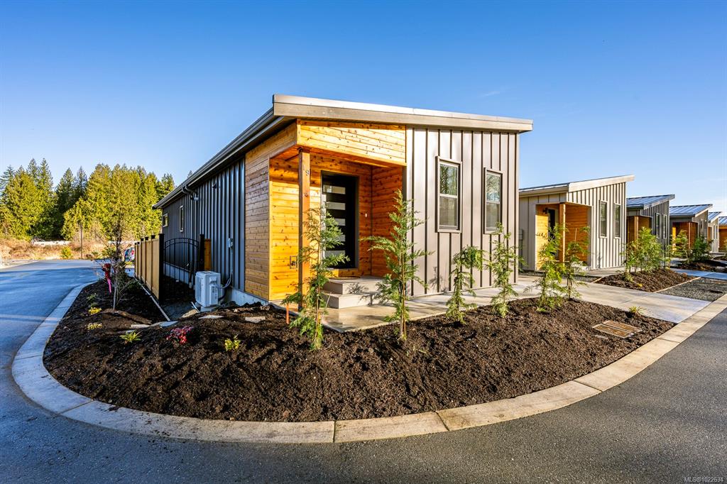 Third View of 3025 Royston Rd, Cumberland, BC, V0R 1S0