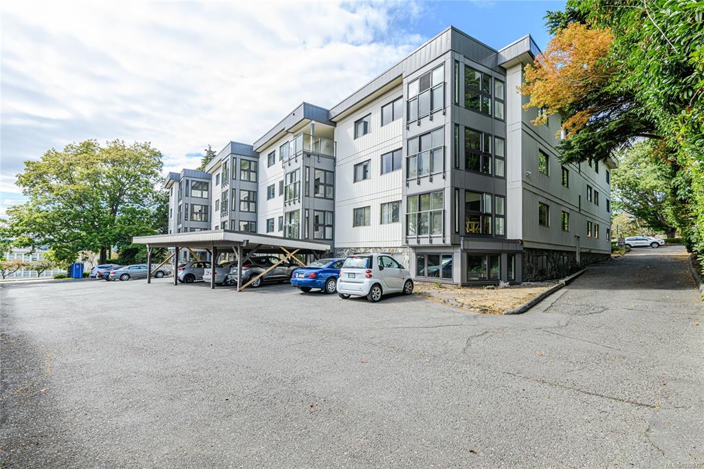 Fourth View of 1875 Lansdowne Rd, Dean House, Saanich, BC, V8P 1A9