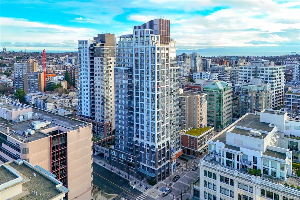 Second View of 777 Herald St, Hudson Tower one, Victoria, BC, V8T 0C7