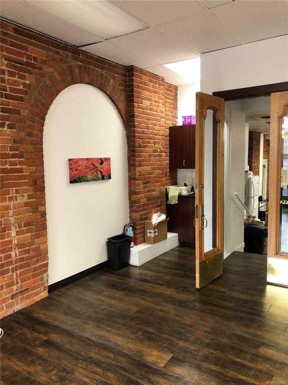 Fifth View of 1005 Broad St, Victoria, BC, V8W 2A1