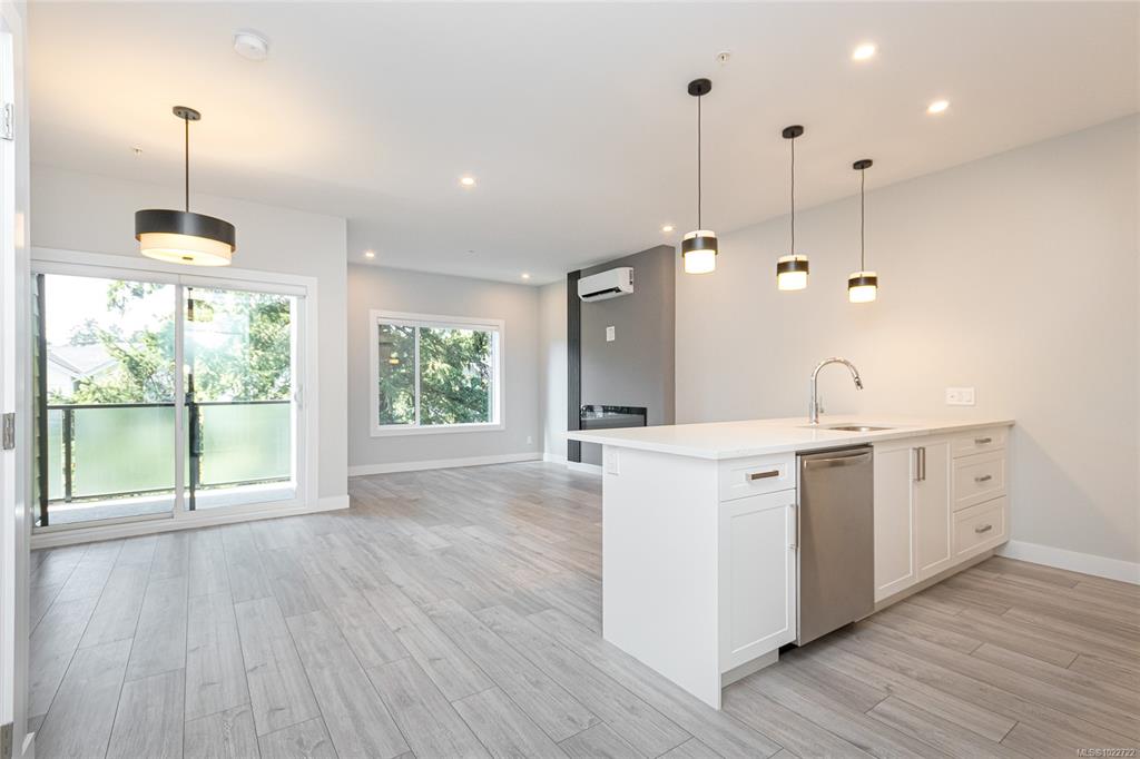 924 Jenkins Ave, 1022722, BC,