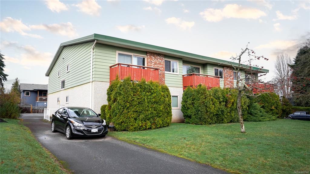 1067 Lewis Ave, 1022748, BC,