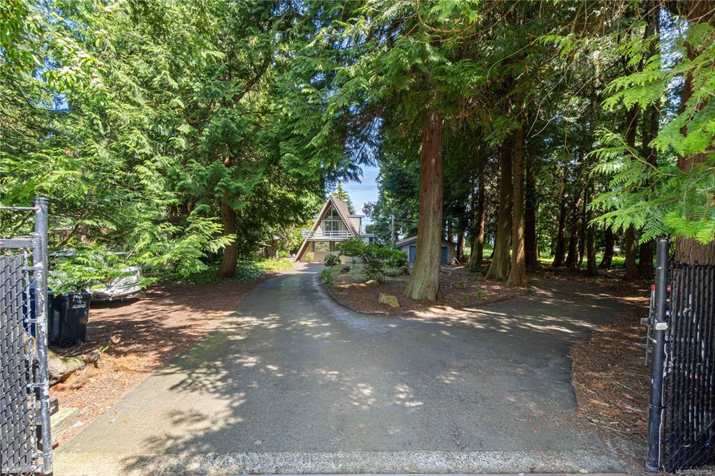 Third View of 5948 Waldbank Rd, Nanaimo, BC, V9V 1C8