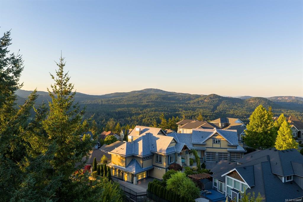 1098 Bearspaw Plat, 1022836, BC,