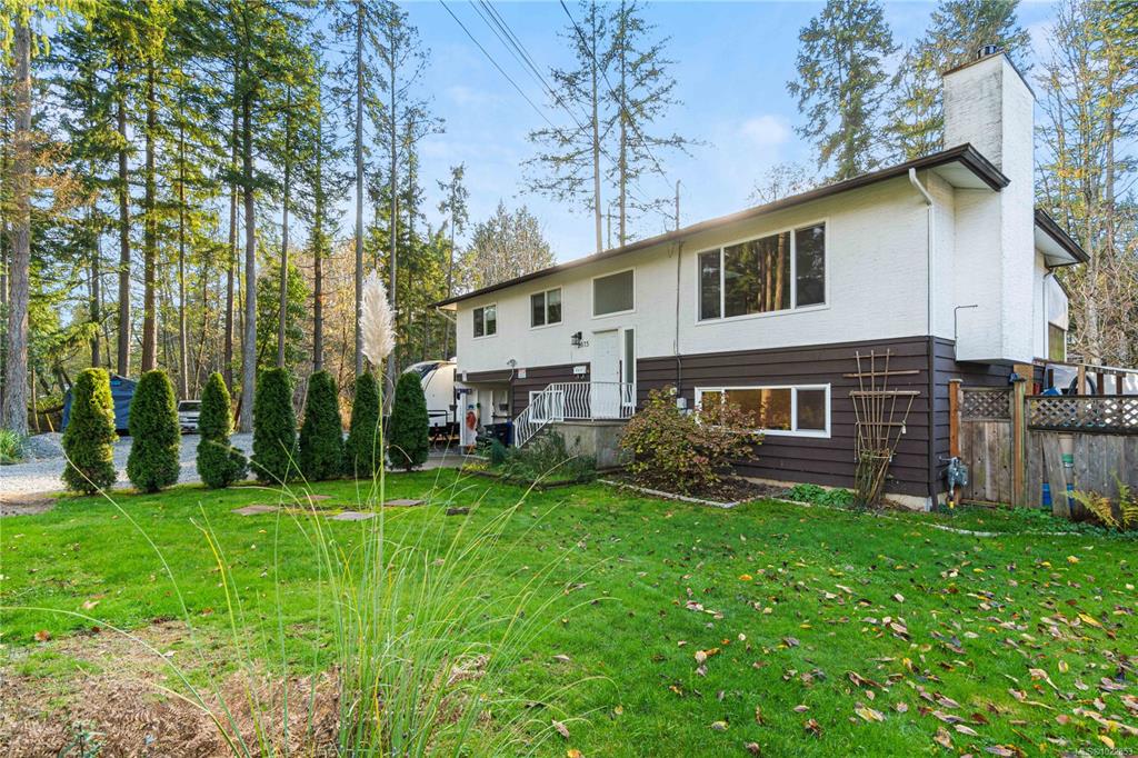 Second View of 2675 Labieux Rd, Nanaimo, BC, V9T 3N3