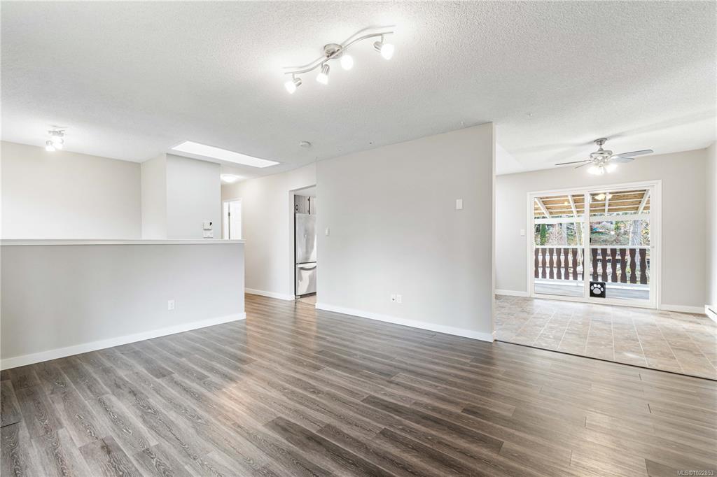 Fifth View of 2675 Labieux Rd, Nanaimo, BC, V9T 3N3