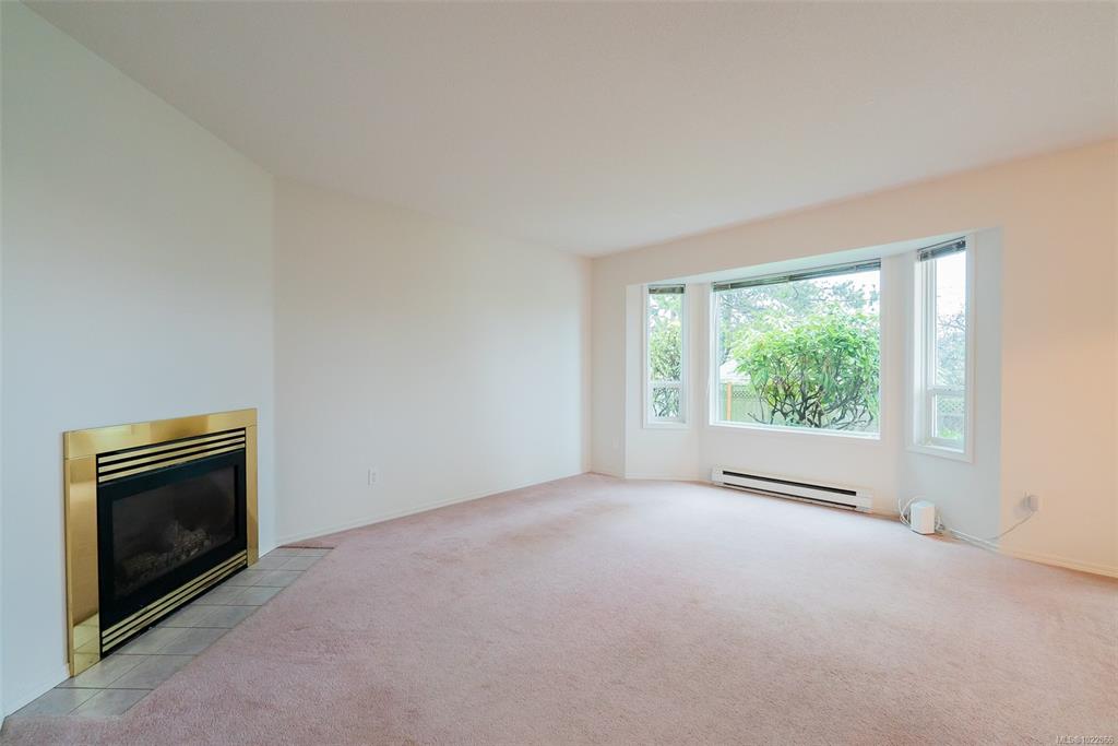 Fifth View of 6245 Blueback Rd, Eagle Point Villas, Nanaimo, BC, V9V 1N7