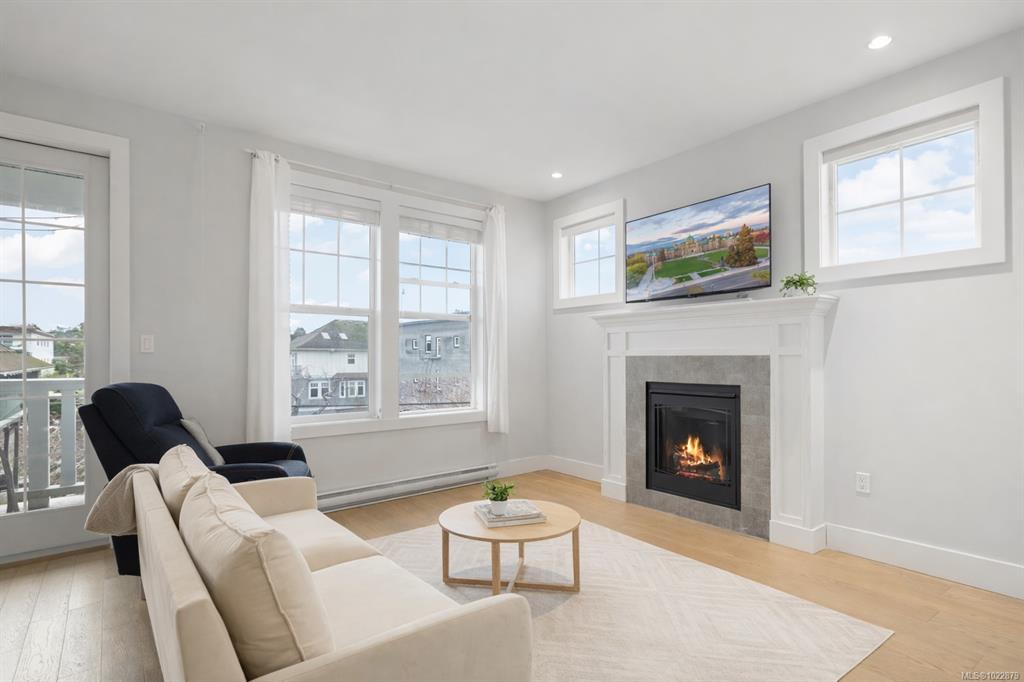 Third View of 1016 Southgate St, The Shafer, Victoria, BC, V8V 2Z2