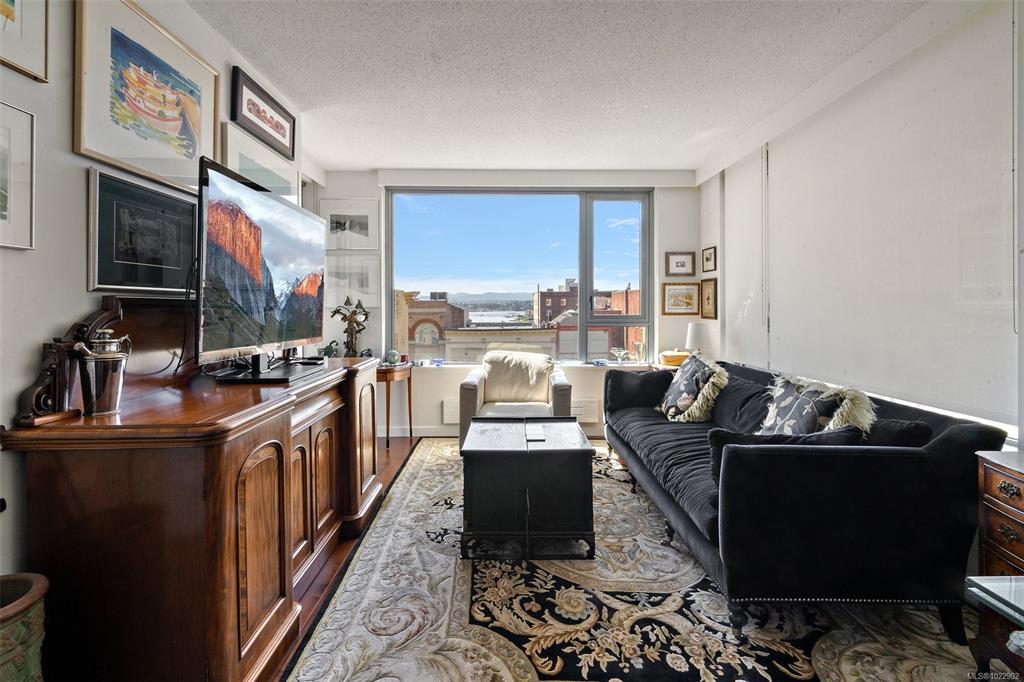 Third View of 608 Broughton St, The Sovereign, Victoria, BC, V8W 1C7