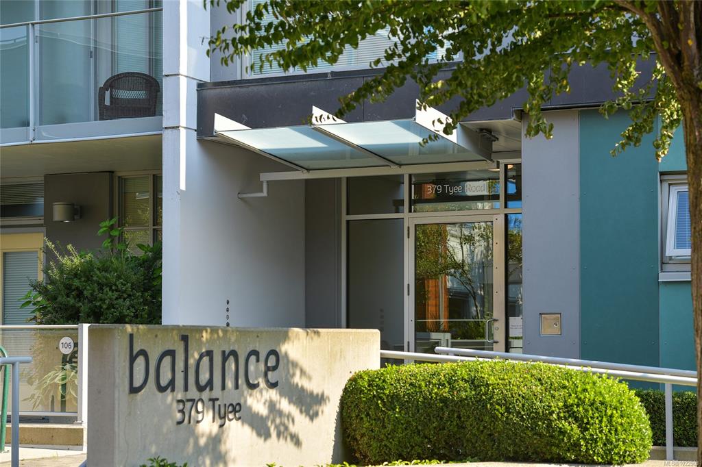 Third View of 379 Tyee Rd, Victoria, BC, V9A 0B4